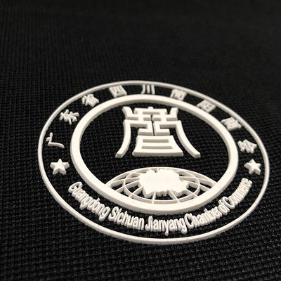 Etiquetas de ropa de silicona transferencia de plástico monocromo elevado etiquetas de equipaje de silicona fabricantes