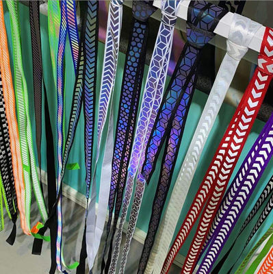 Material reflexivo de la cremallera del arco iris plástico de la cinta impreso en las cremalleras para los bolsos