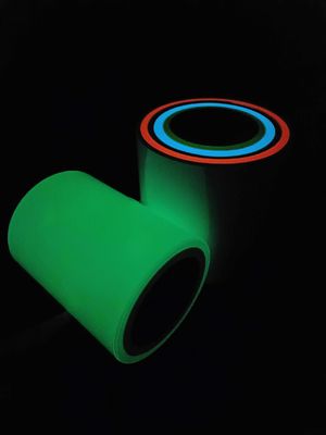 Prenda impermeable brillante fluorescente de la etiqueta engomada de la cinta del vinilo de la película del verde luminoso de la fábrica