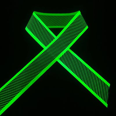 Tela de seguridad luminosa en la oscuridad para camper escalones varillas señuelos ropa deportiva al aire libre