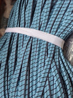 Coser las tuberías reflectantes con una tira de algodón Plata Negro Azul Color